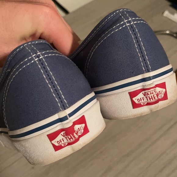 Vans - Picture 6 of 7